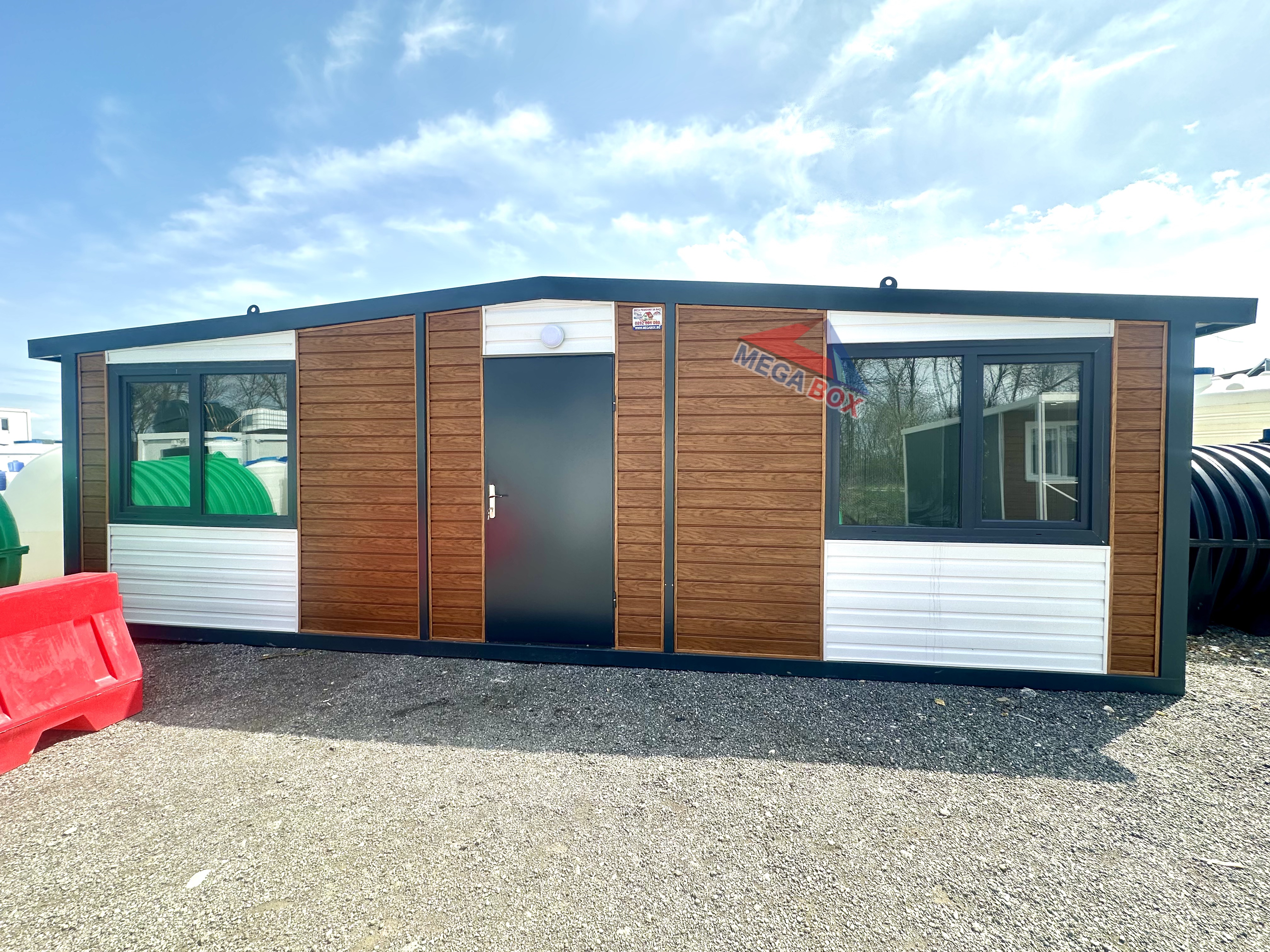 Жилищен контейнер 300х800см, Н=260/240см