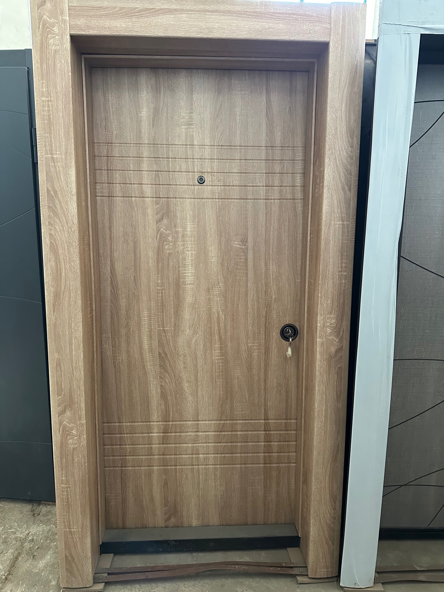 Shinedoor 2302 Аламаба