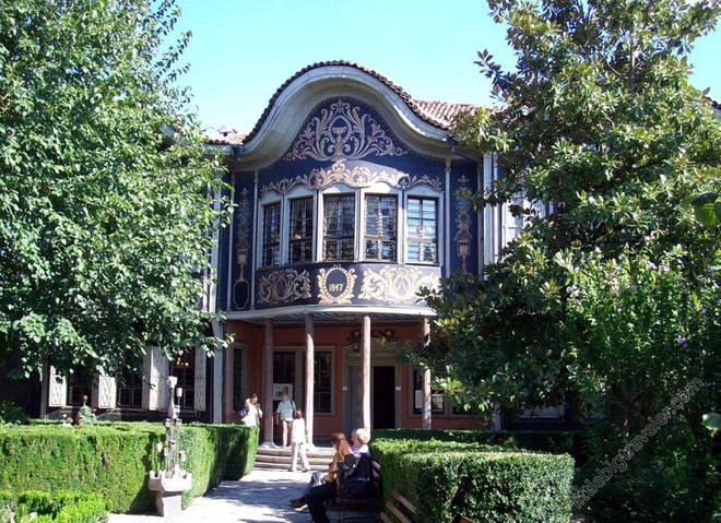 Bell Hostel
