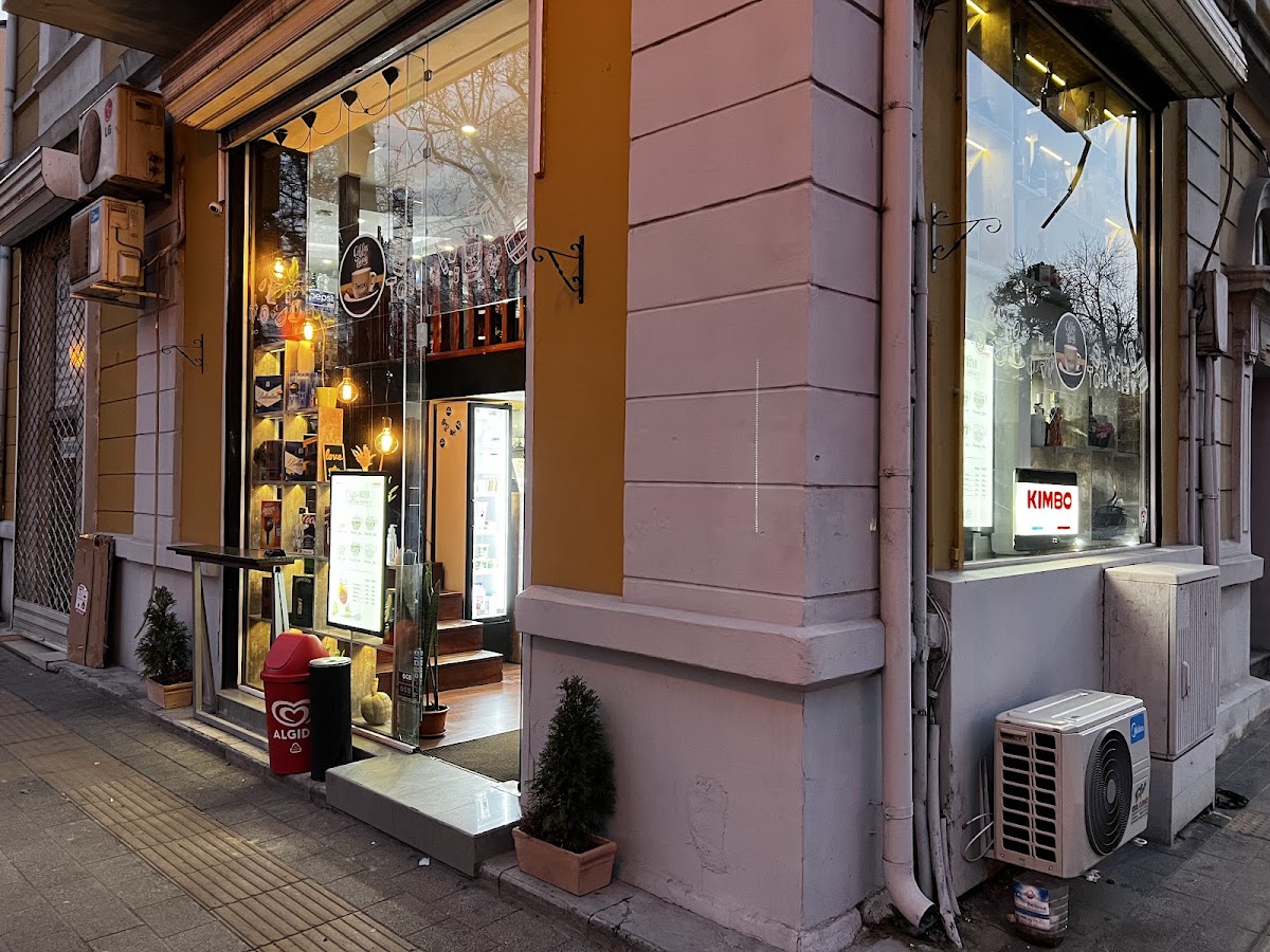 “Doppio” Tobacco and coffee shop
