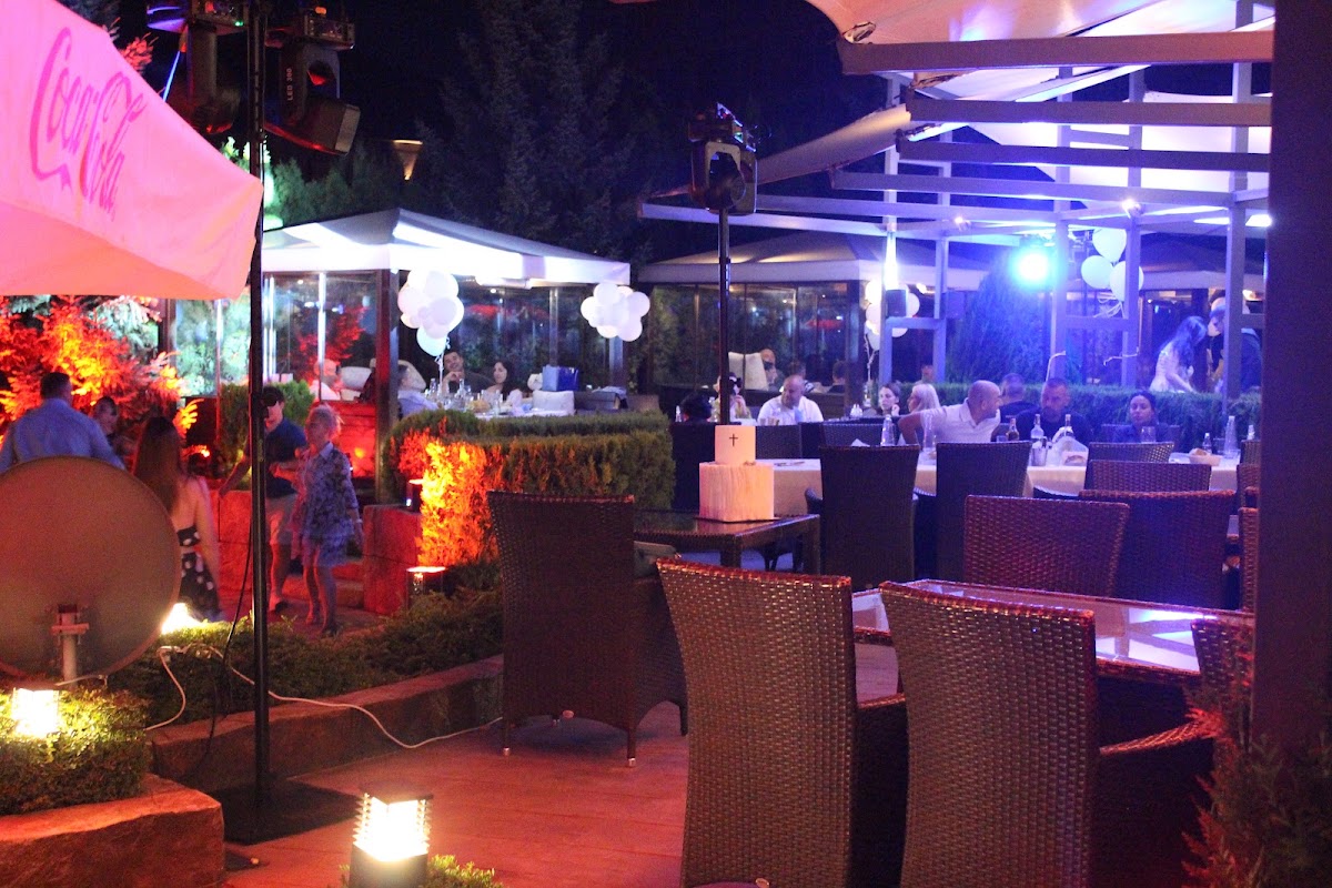 Face bar & dinner