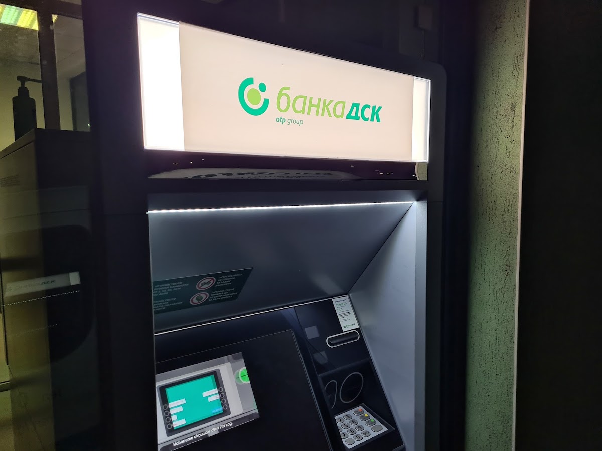 Банка ДСК