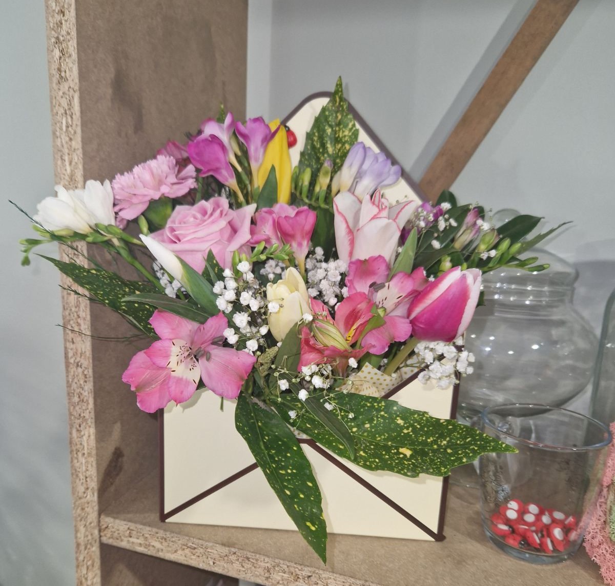 Бутик за цветя Вероника | Flowers Boutique