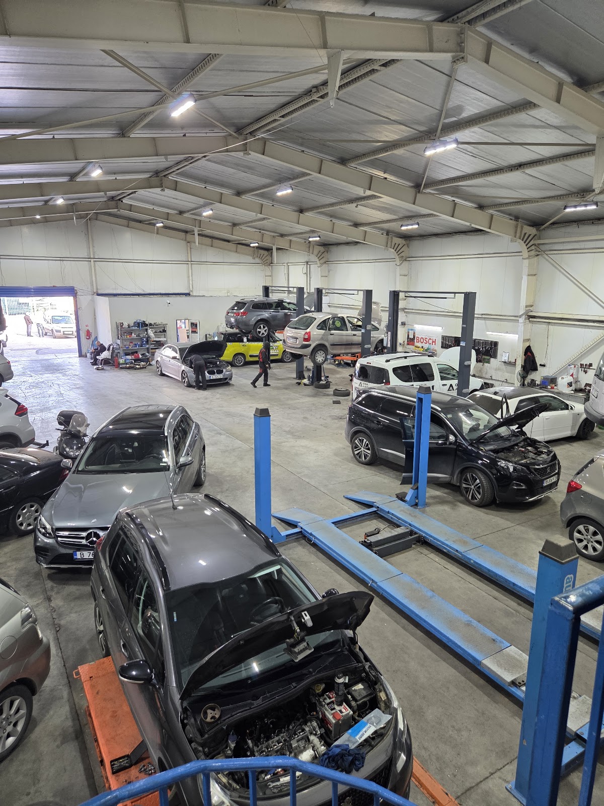 Автосервиз BM AUTO Варна / Q-SERVICE