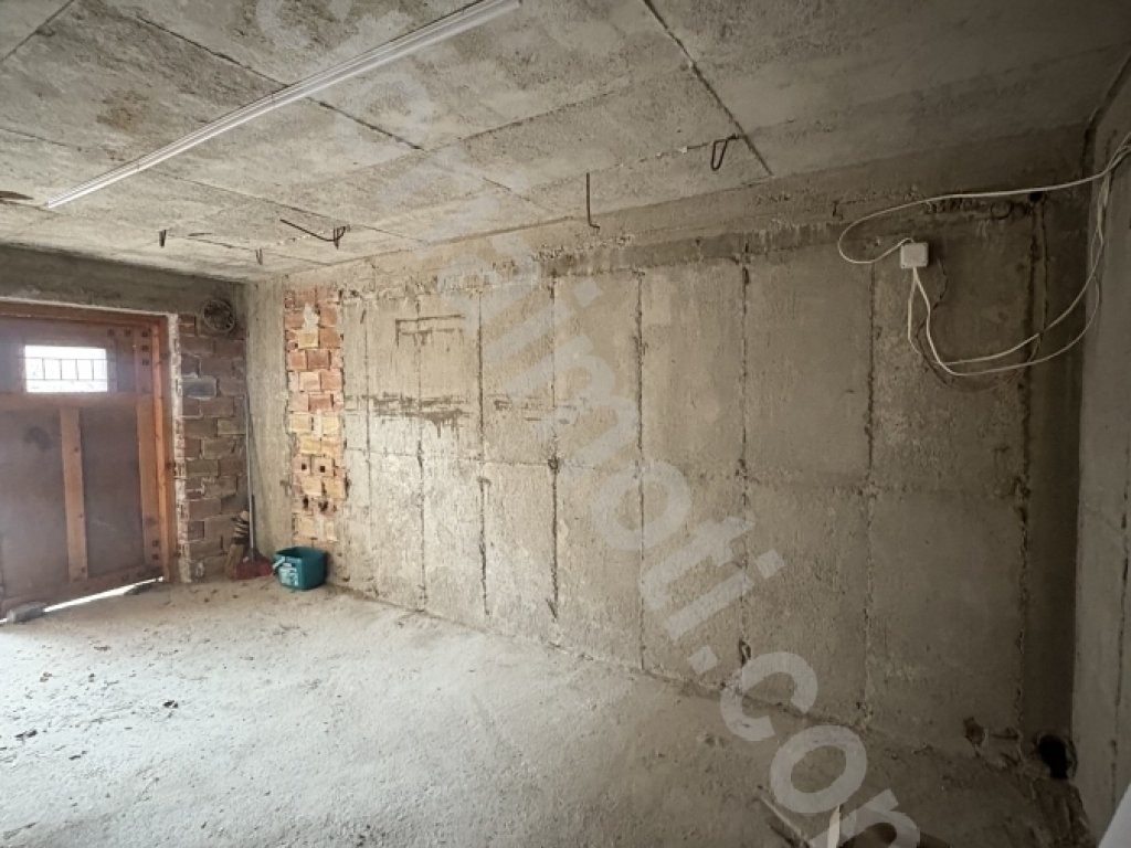 Garaj satılık Veliko Tarnovo Kartala