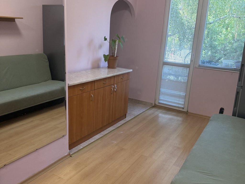 Two Room Apartment for rent Plovdiv Vastanicheski