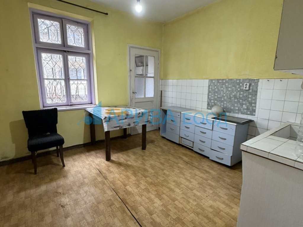 Ev satılık Haskovo Uchilishtni