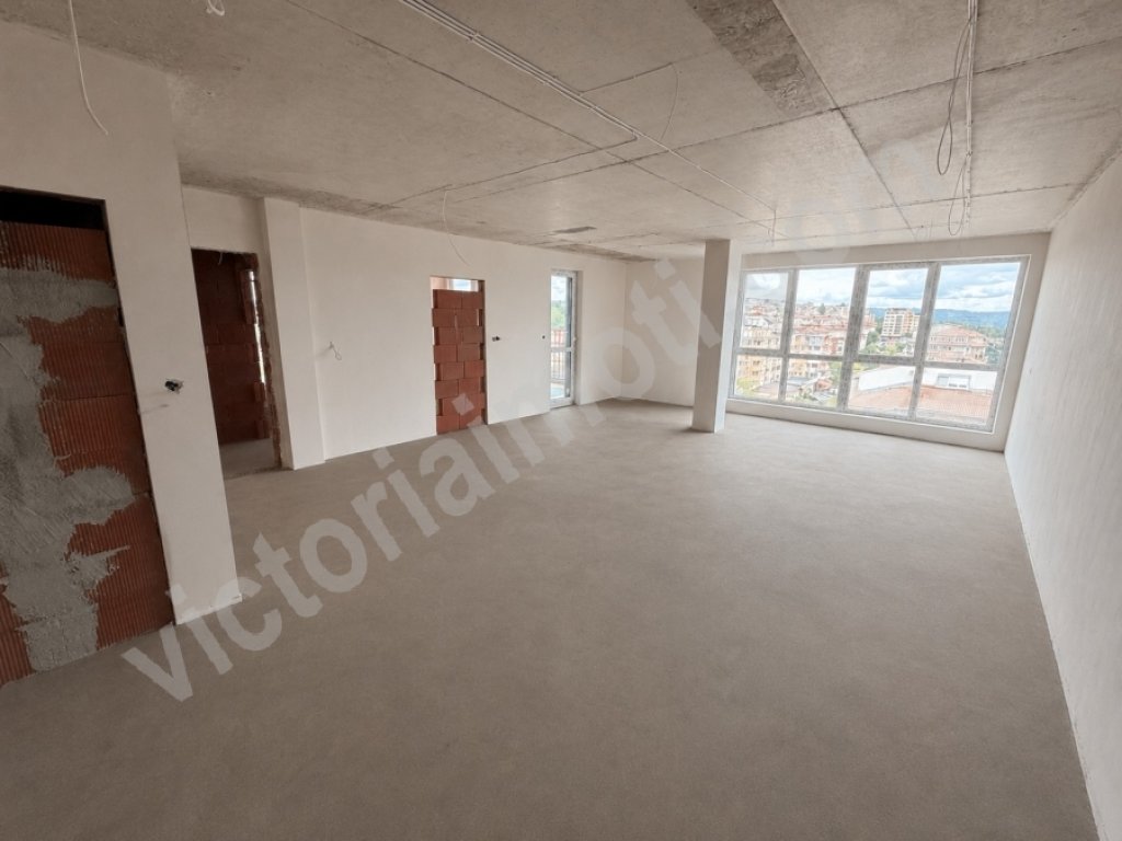 Üç Artı Bir Daire satılık Veliko Tarnovo Kartala