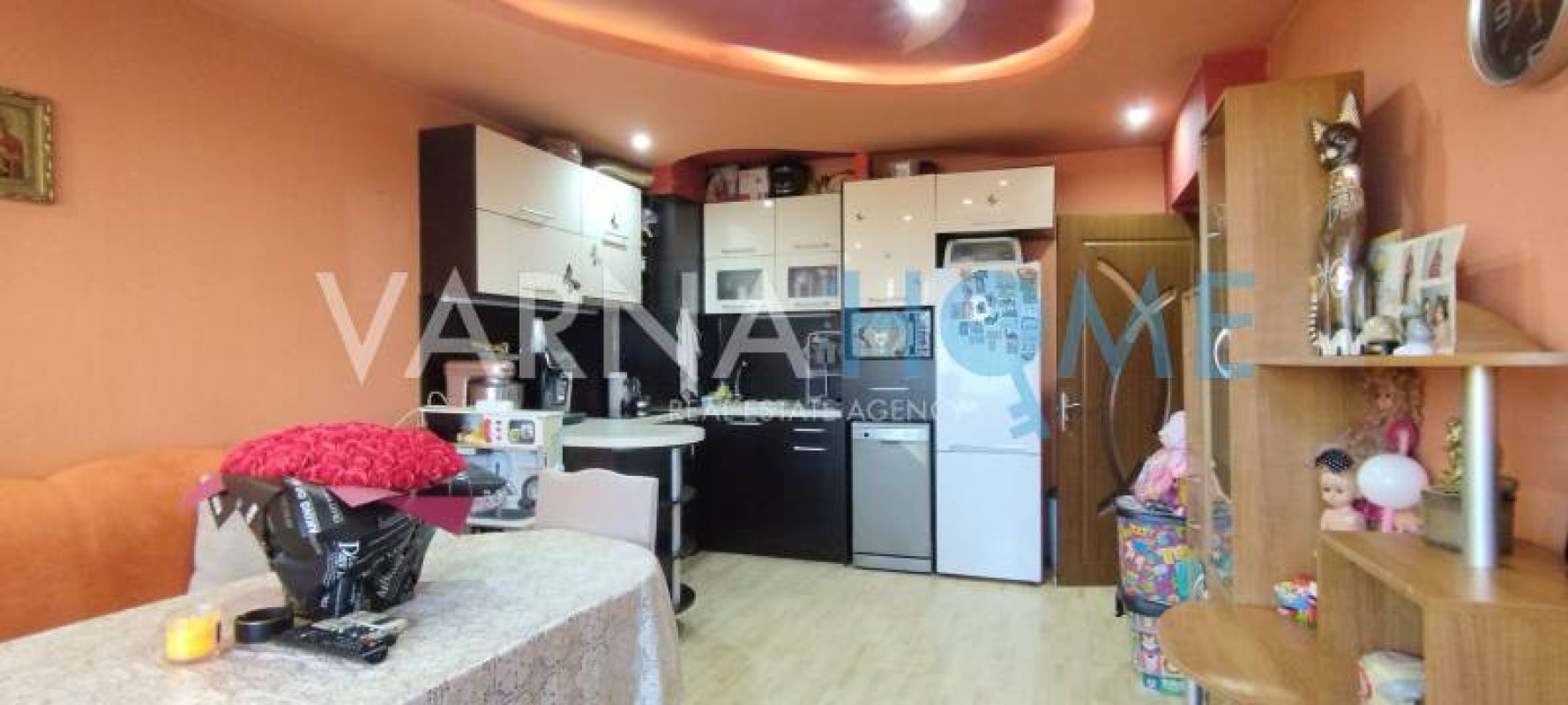 Üç Artı Bir Daire satılık Varna Vladislavovo