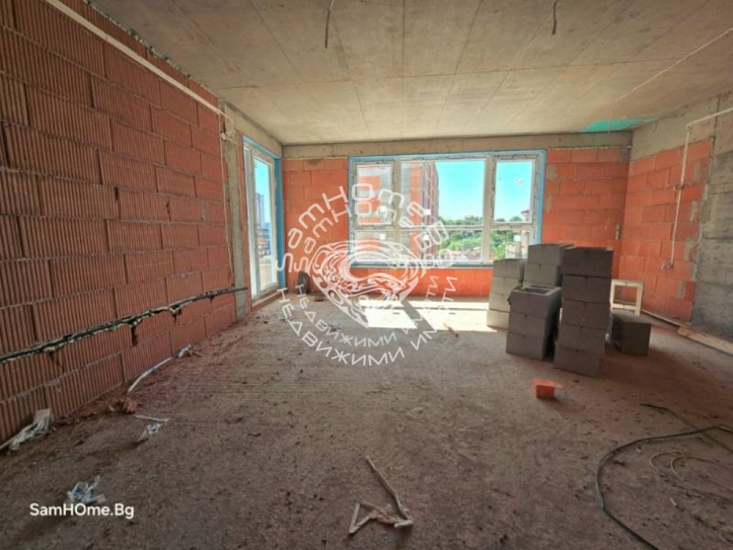 Üç Artı Bir Daire satılık Varna Levski