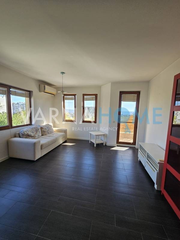 Üç Artı Bir Daire satılık Varna Vazrazhdane 1