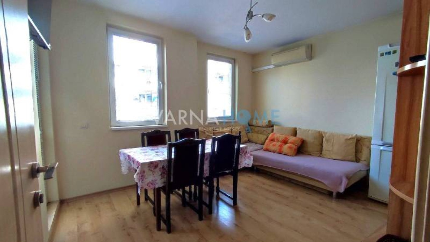 İki Artı Bir Daire satılık Varna Tehnikumite