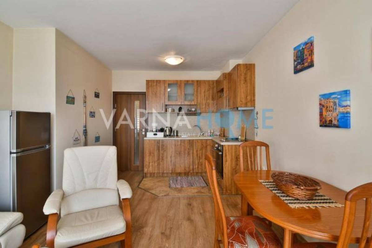 İki Artı Bir Daire satılık Varna Generalite