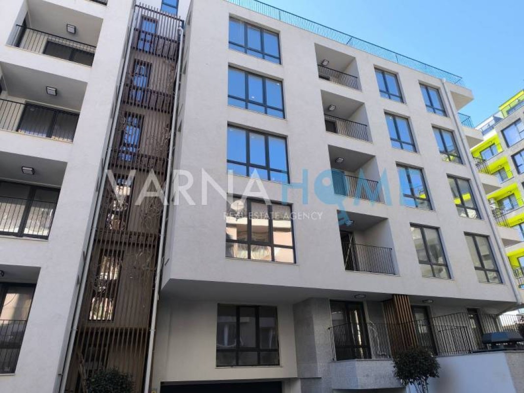 İki Artı Bir Daire satılık Varna Izgrev