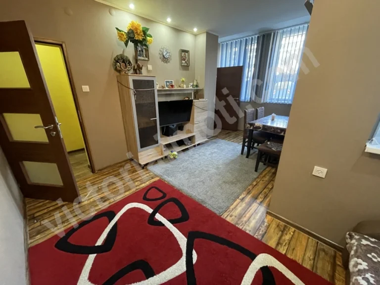 İki Artı Bir Daire satılık Veliko Tarnovo Akatsiya