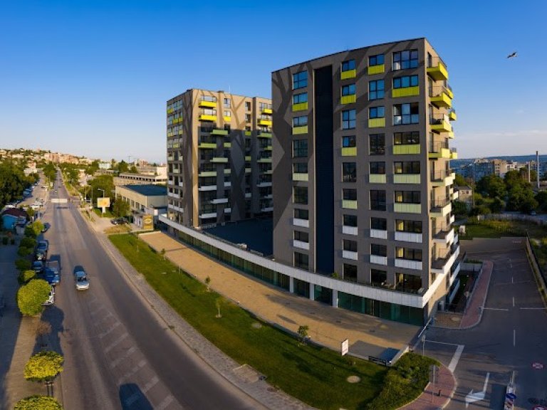 Склад дава под наем Варна Левски