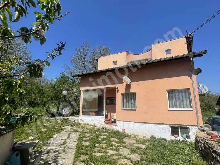 Üç Artı Bir Daire satılık Veliko Tarnovo oblast S.vetrintsi