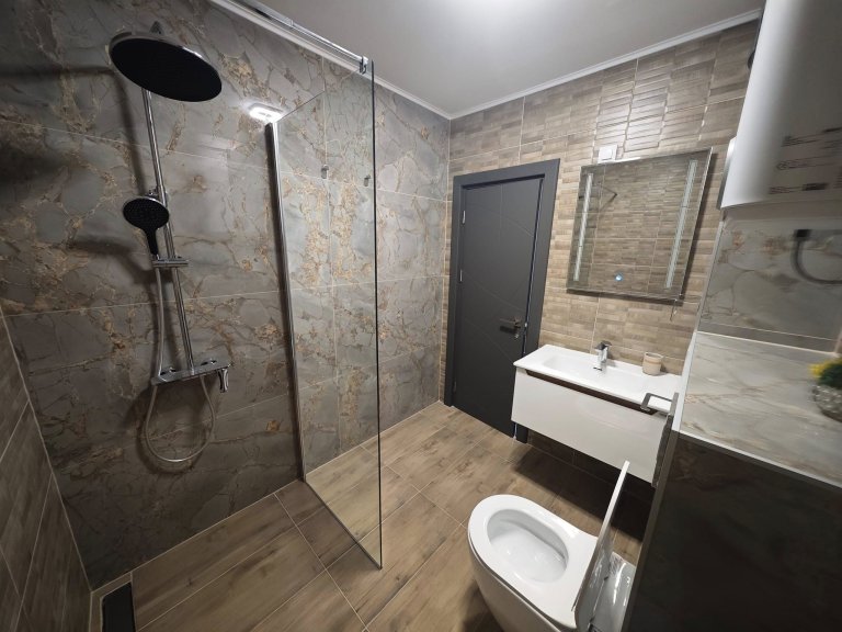 Тристаен апартамент дава под наем София Банишора - Photo 10