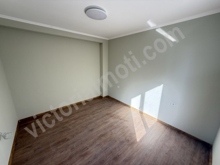 Тристаен апартамент за продажба Велико Търново Зона Б - Photo 4