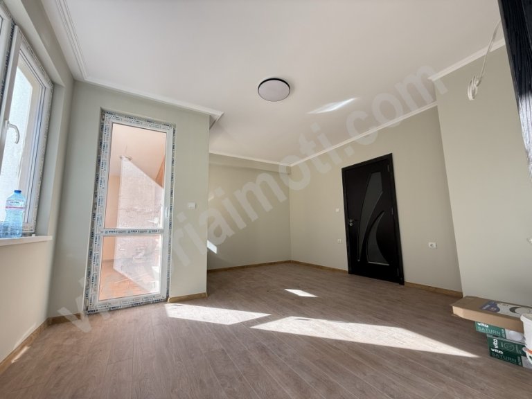Тристаен апартамент за продажба Велико Търново Зона Б - Photo 8