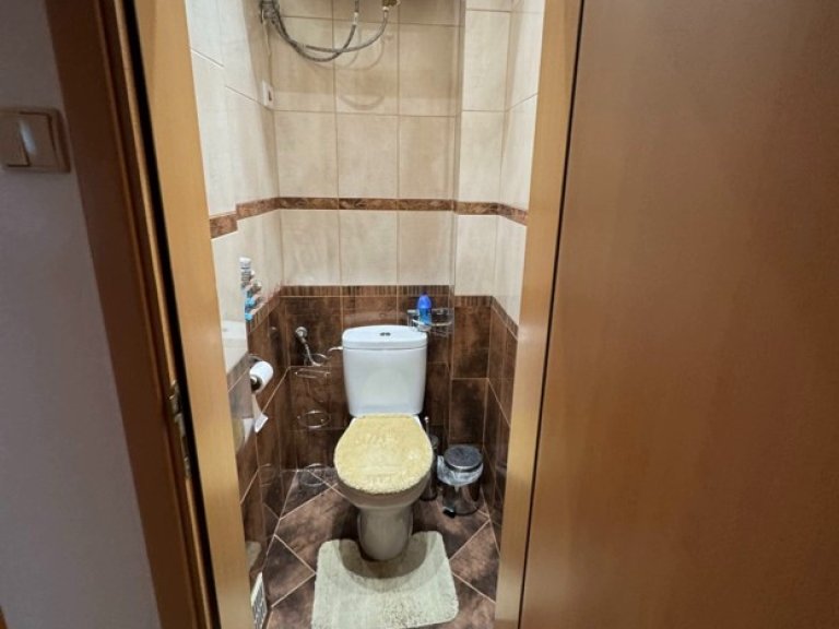 Тристаен апартамент дава под наем София Гео Милев - Photo 8