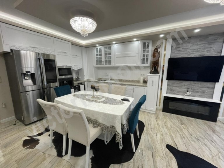 Тристаен апартамент за продажба Велико Търново бул. България - Photo 2