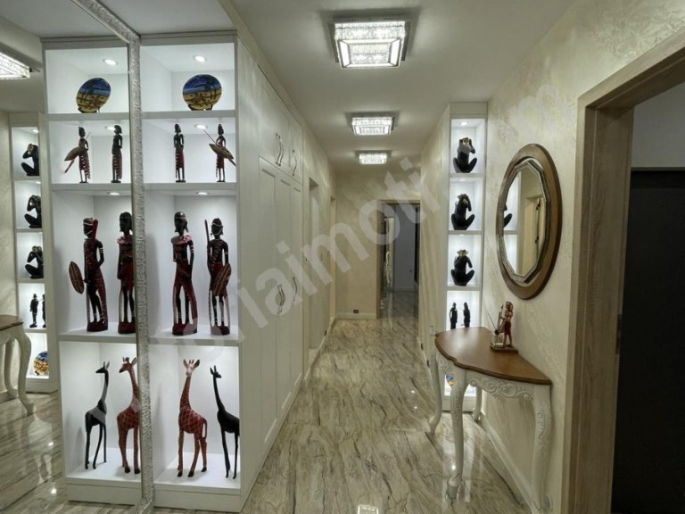 Тристаен апартамент за продажба Велико Търново бул. България - Photo 3