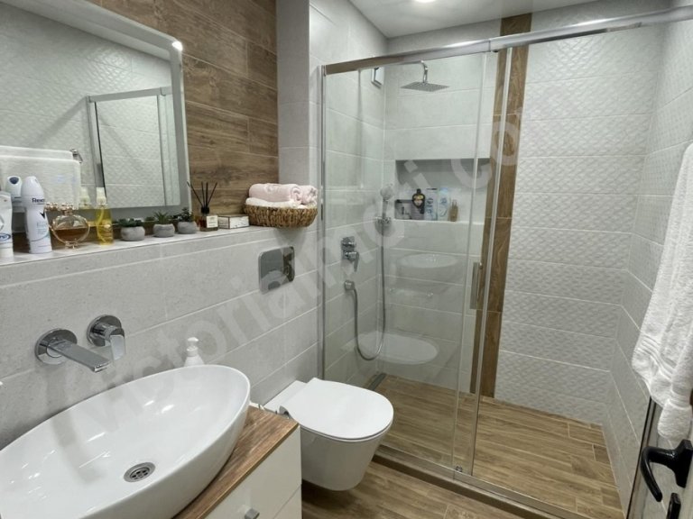 Тристаен апартамент за продажба Велико Търново бул. България - Photo 7
