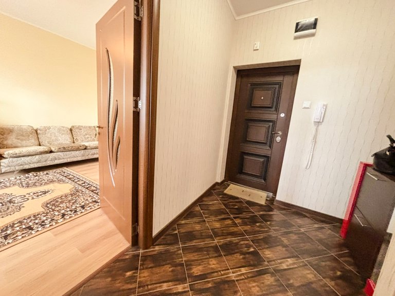 Двустаен апартамент дава под наем Русе Център - Photo 9