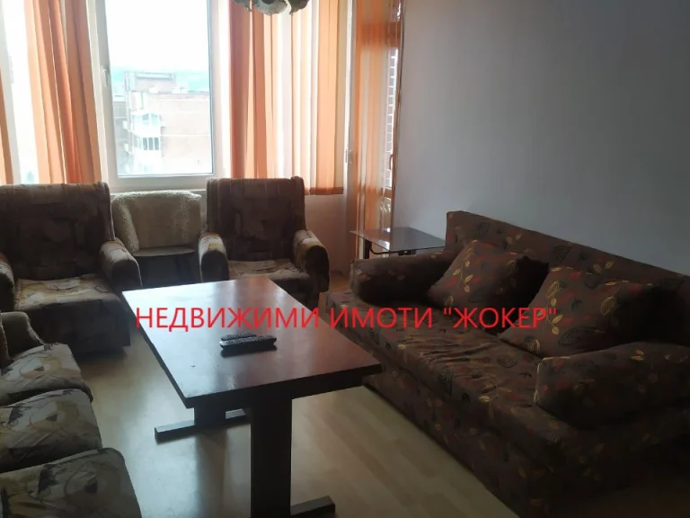 Тристаен апартамент за продажба Велико Търново Колю Фичето