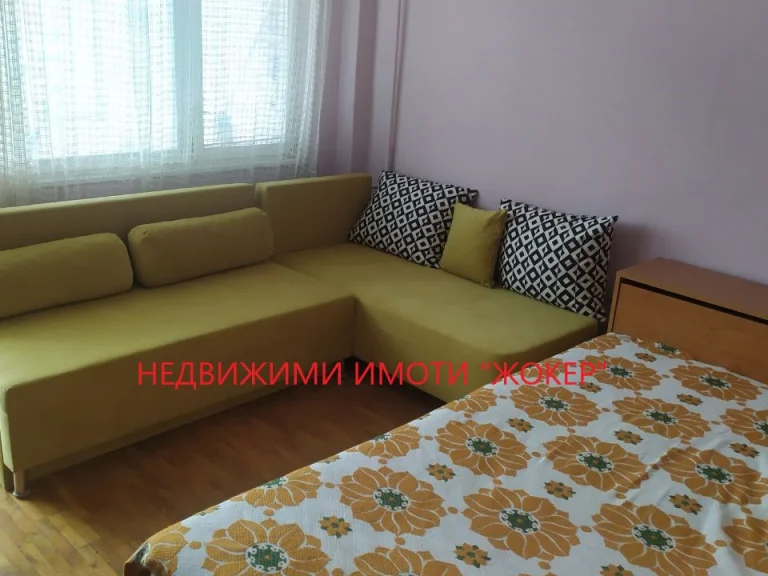 Тристаен апартамент за продажба Велико Търново Колю Фичето