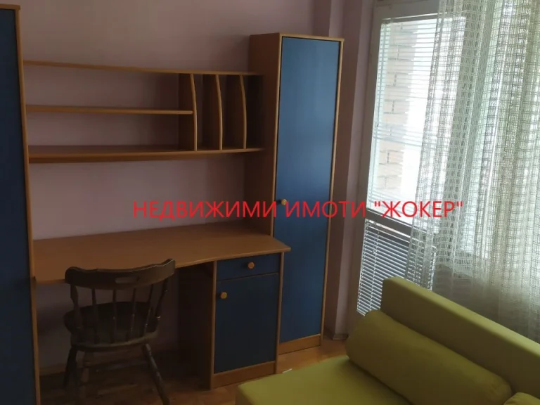 Тристаен апартамент за продажба Велико Търново Колю Фичето