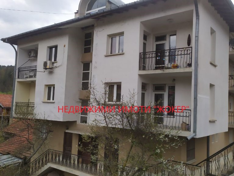 Тристаен апартамент за продажба Велико Търново област с.Вонеща Вода - Photo 2