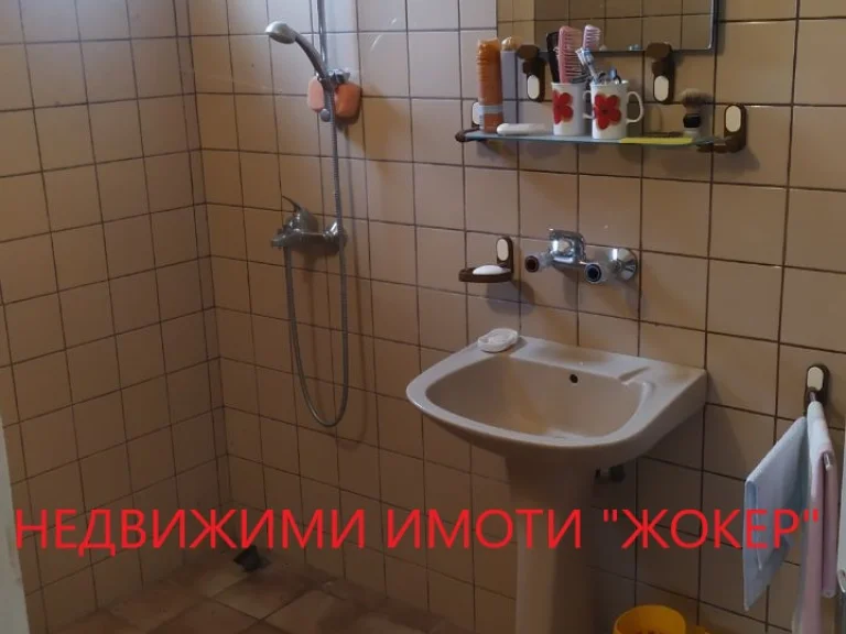 Тристаен апартамент за продажба Велико Търново област с.Вонеща Вода