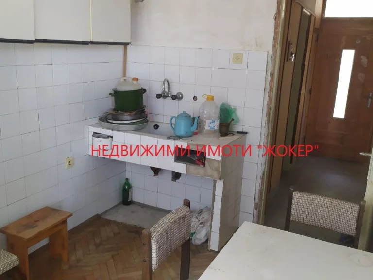 Тристаен апартамент за продажба Велико Търново област с.Вонеща Вода