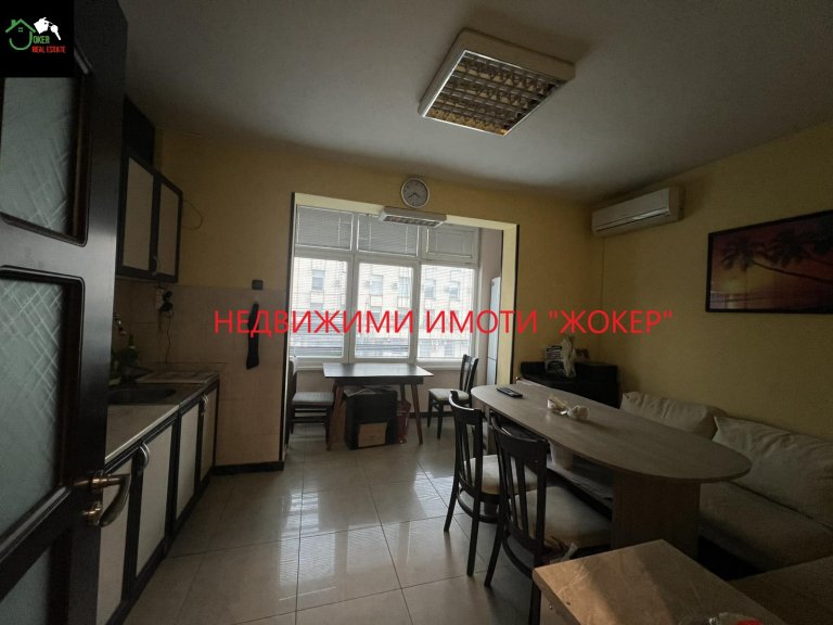 Тристаен апартамент за продажба Велико Търново Център - Photo 2