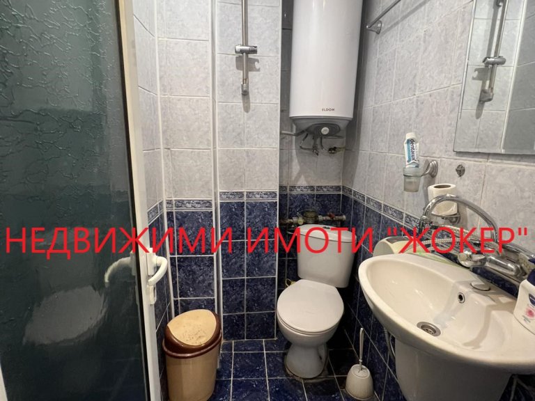 Тристаен апартамент за продажба Велико Търново Център - Photo 8