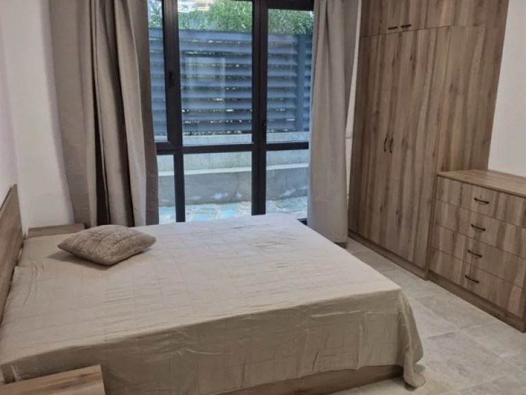 Two Room Apartment for rent Sofia Mladost 4