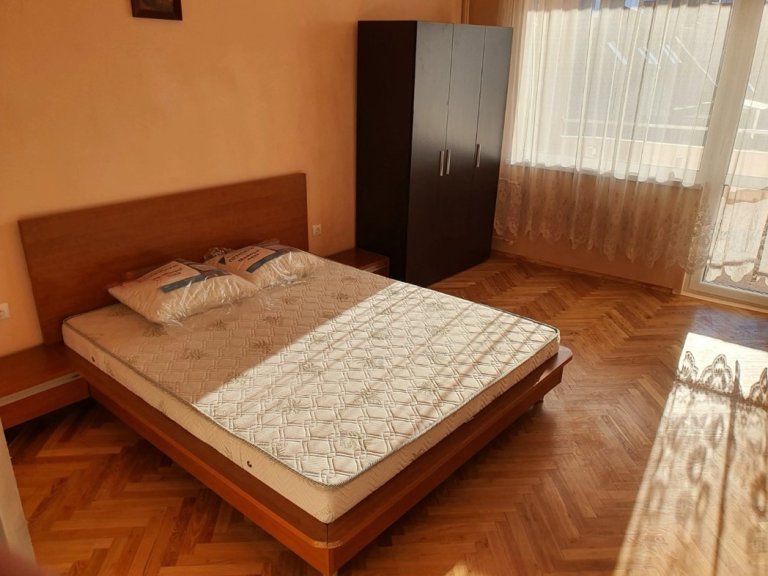 Тристаен апартамент дава под наем София Крива Река - Photo 5