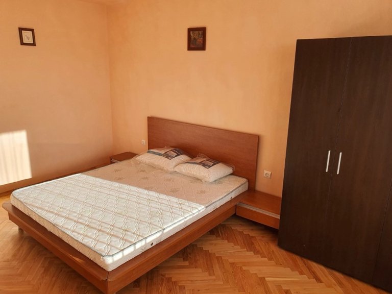 Тристаен апартамент дава под наем София Крива Река - Photo 6