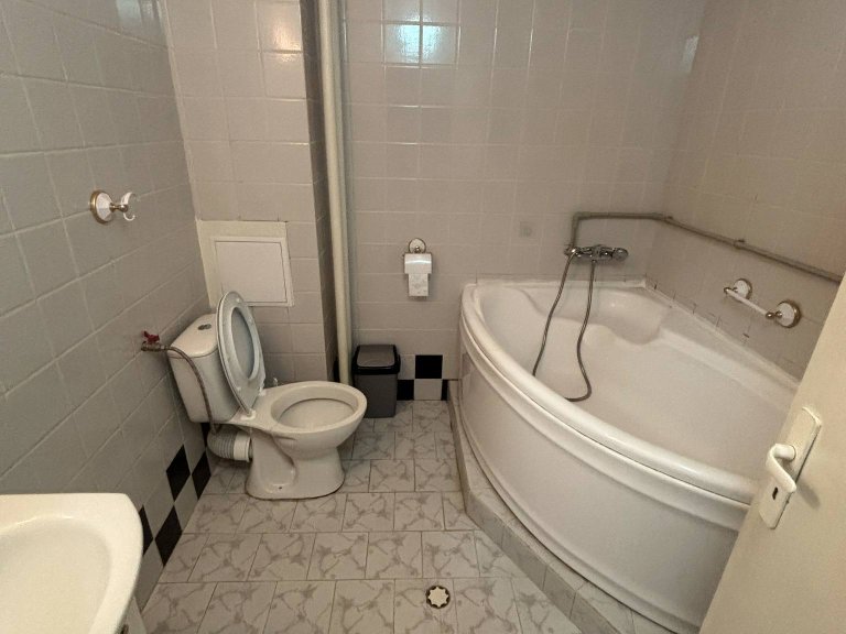 Тристаен апартамент дава под наем София Крива Река - Photo 6