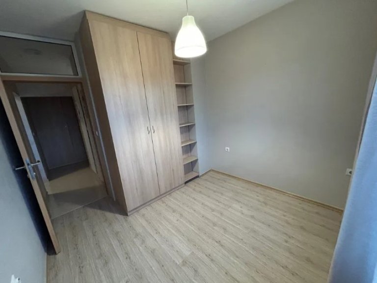 Тристаен апартамент дава под наем София - Photo 3
