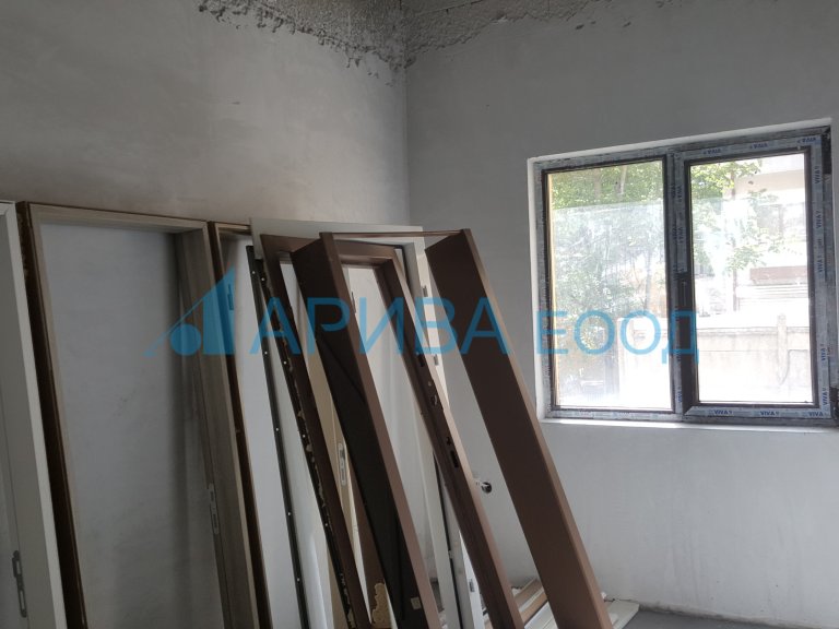 Помещение дава под наем Хасково Тракийски - Photo 3