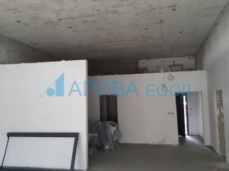 Помещение дава под наем Хасково Тракийски - Photo 6