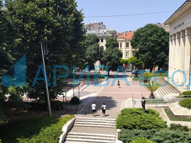Тристаен апартамент за продажба Хасково Център