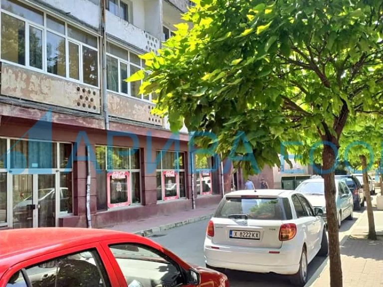 Тристаен апартамент за продажба Хасково Център