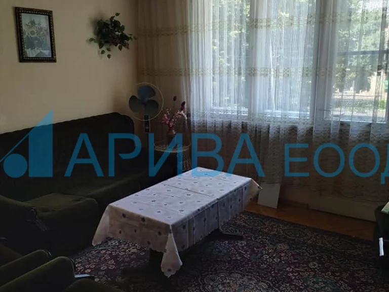 Тристаен апартамент за продажба Хасково Център