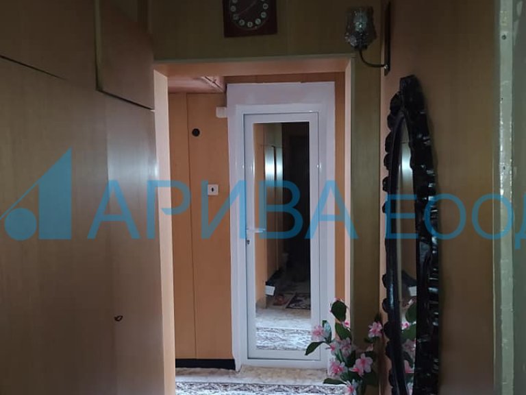 Тристаен апартамент за продажба Хасково Център - Photo 5