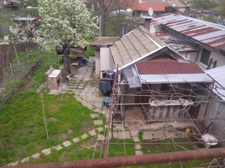 Къща за продажба Бургас област с.Равадиново