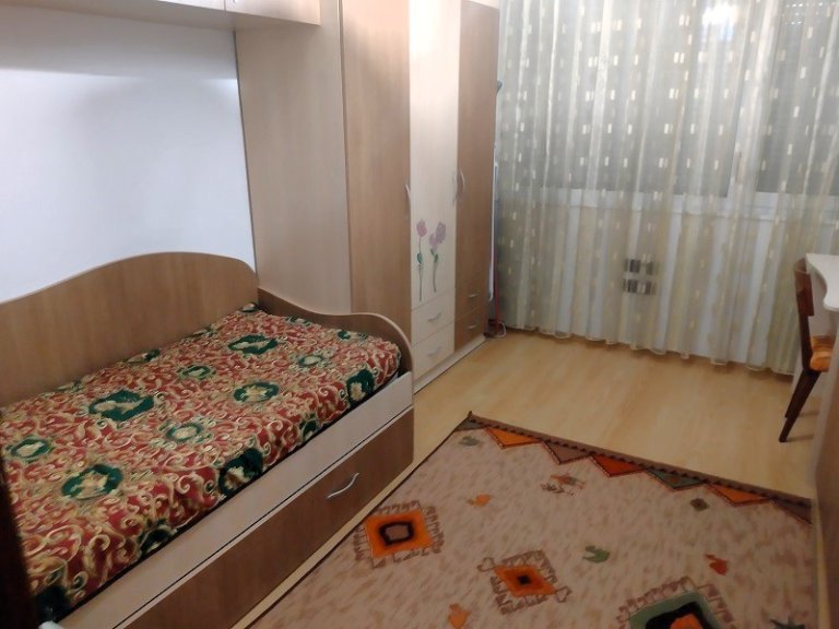 Тристаен апартамент дава под наем Варна Левски - Photo 9